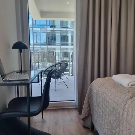 3-bedroom Specious Mokotow With Balcony شقة *
